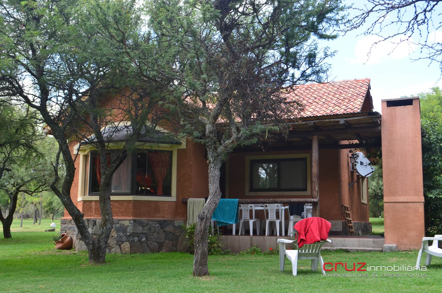 Importante Complejo de Cabañas en Cortaderas - imagen 54