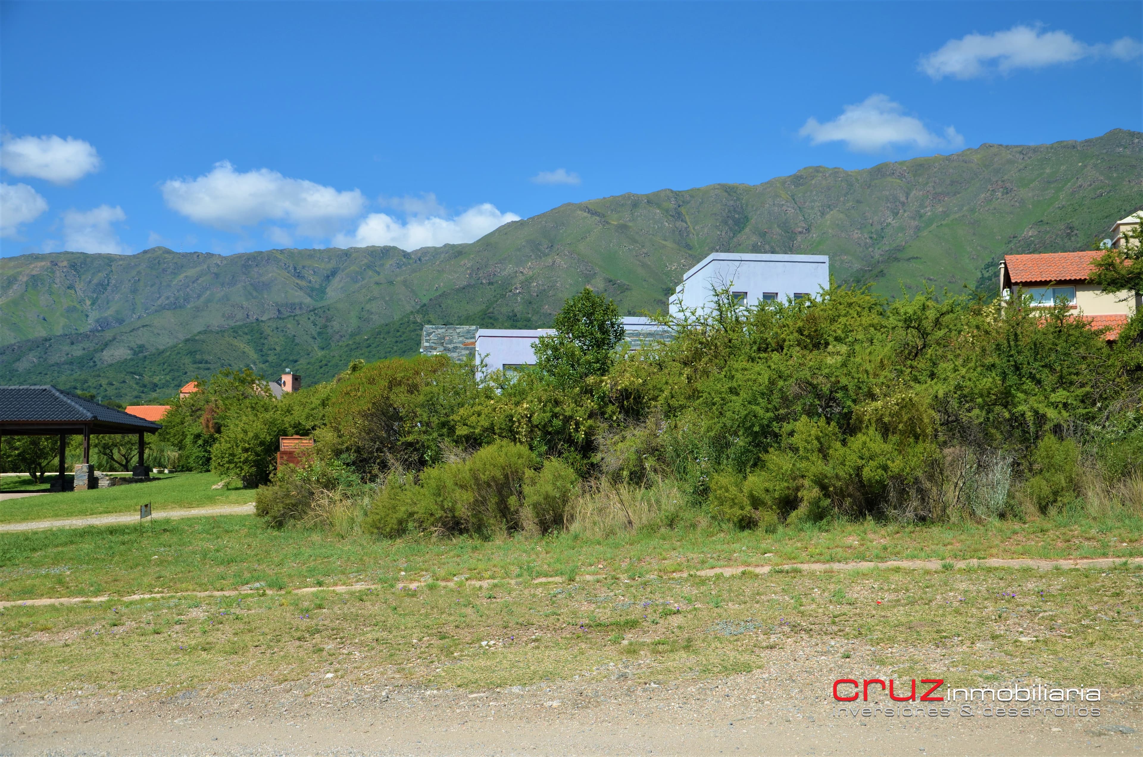 Lote de 1590m2 en Barrio Las Cascadas - imagen 17
