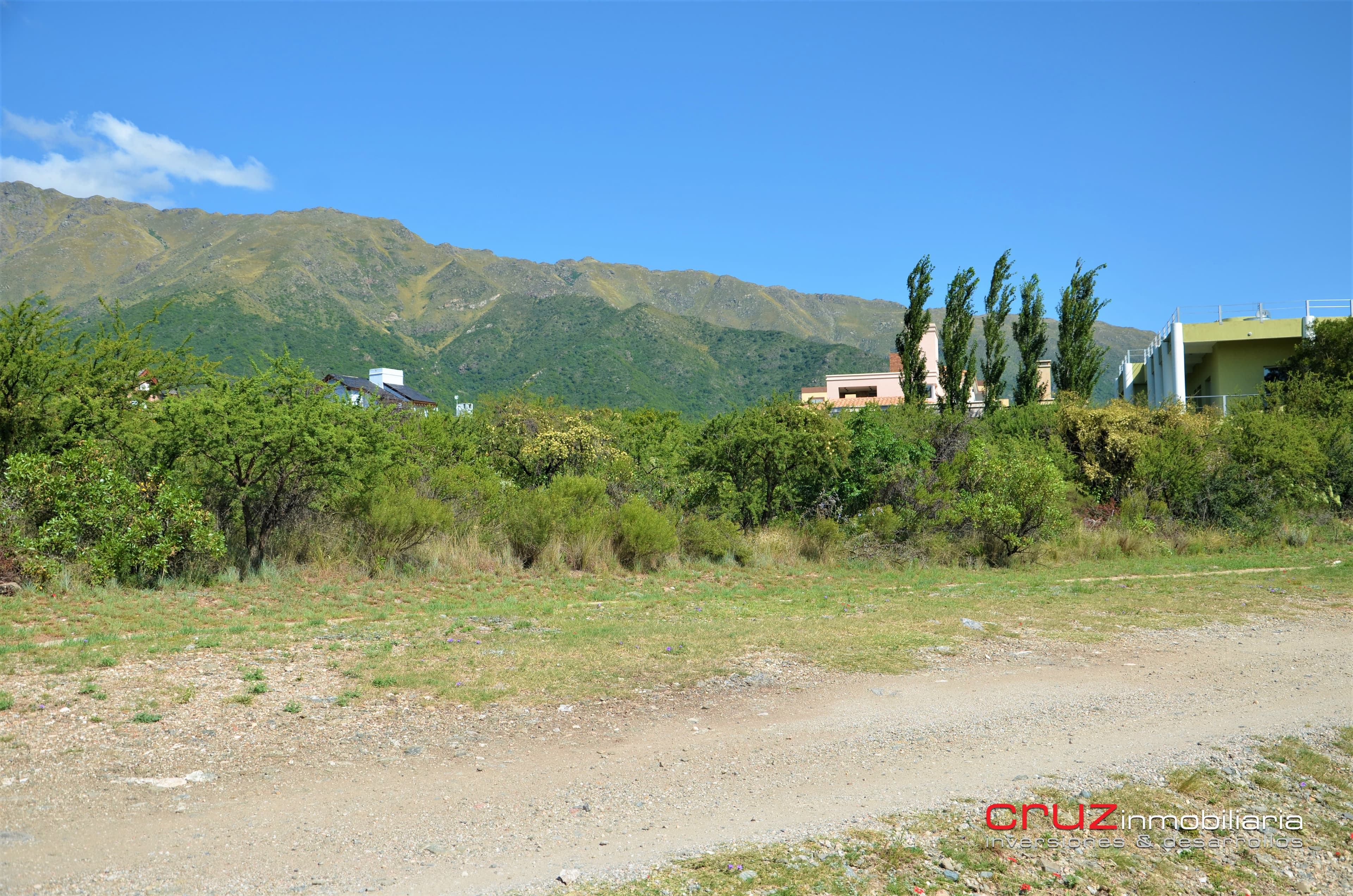 Lote de 1590m2 en Barrio Las Cascadas - imagen 5