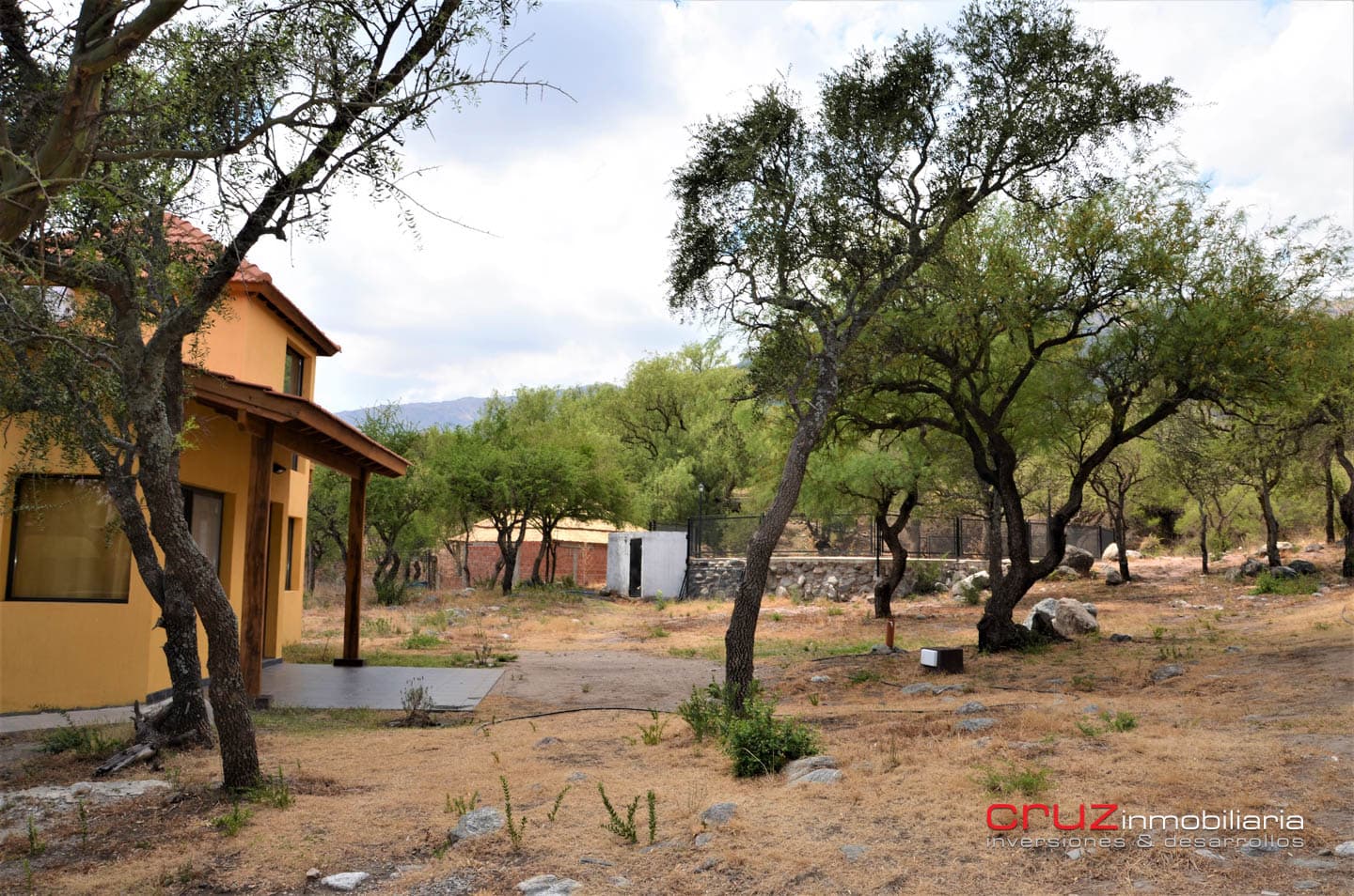 Complejo de Cabañas en Cortaderas - imagen 35