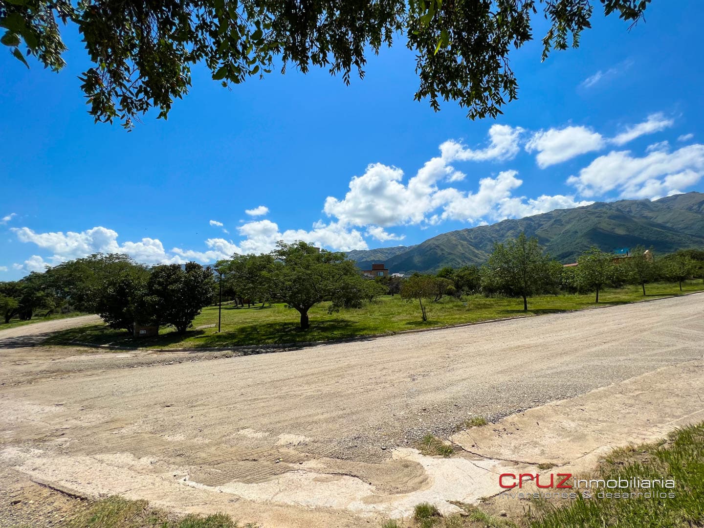 Lote de 1121m2 en Barrio Las Cascadas - Carpintería - imagen 12
