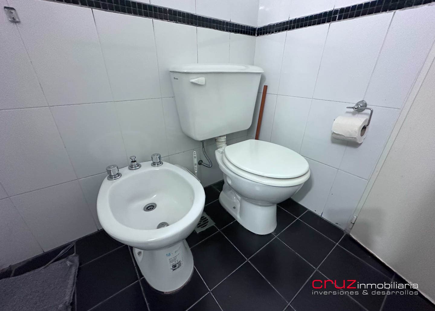Complejo de 462m2 en Zona alta de Cerro de Oro - imagen 33