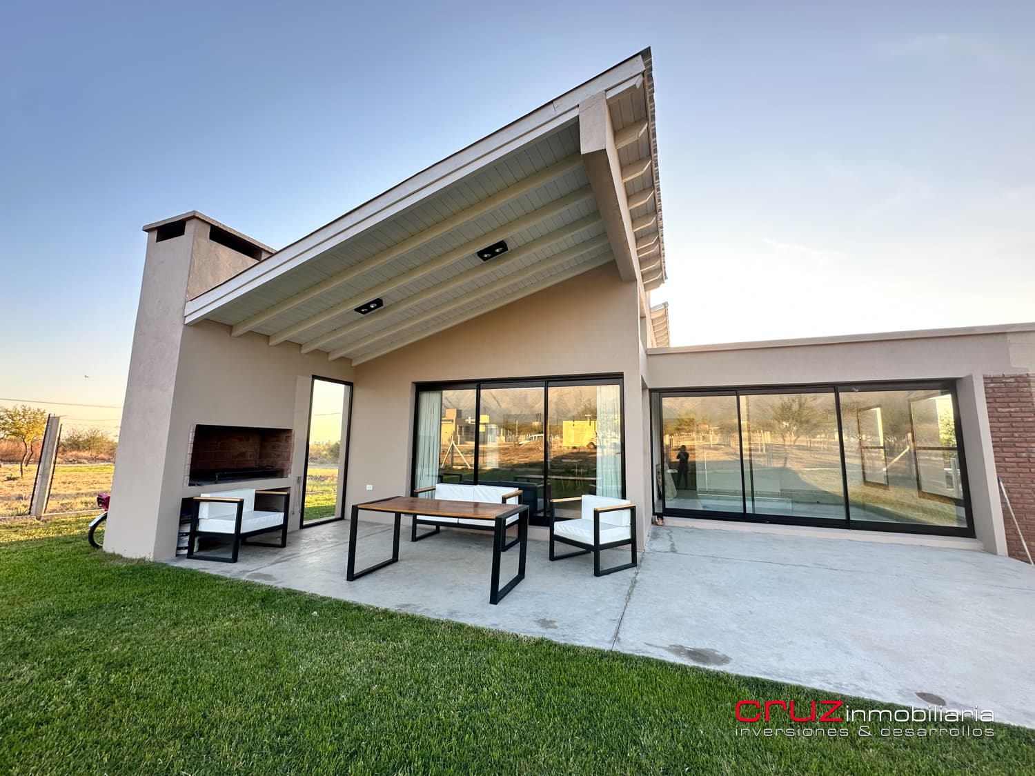 Casa de 215m2 con Piscina - Barrio La Arbolada - imagen 32