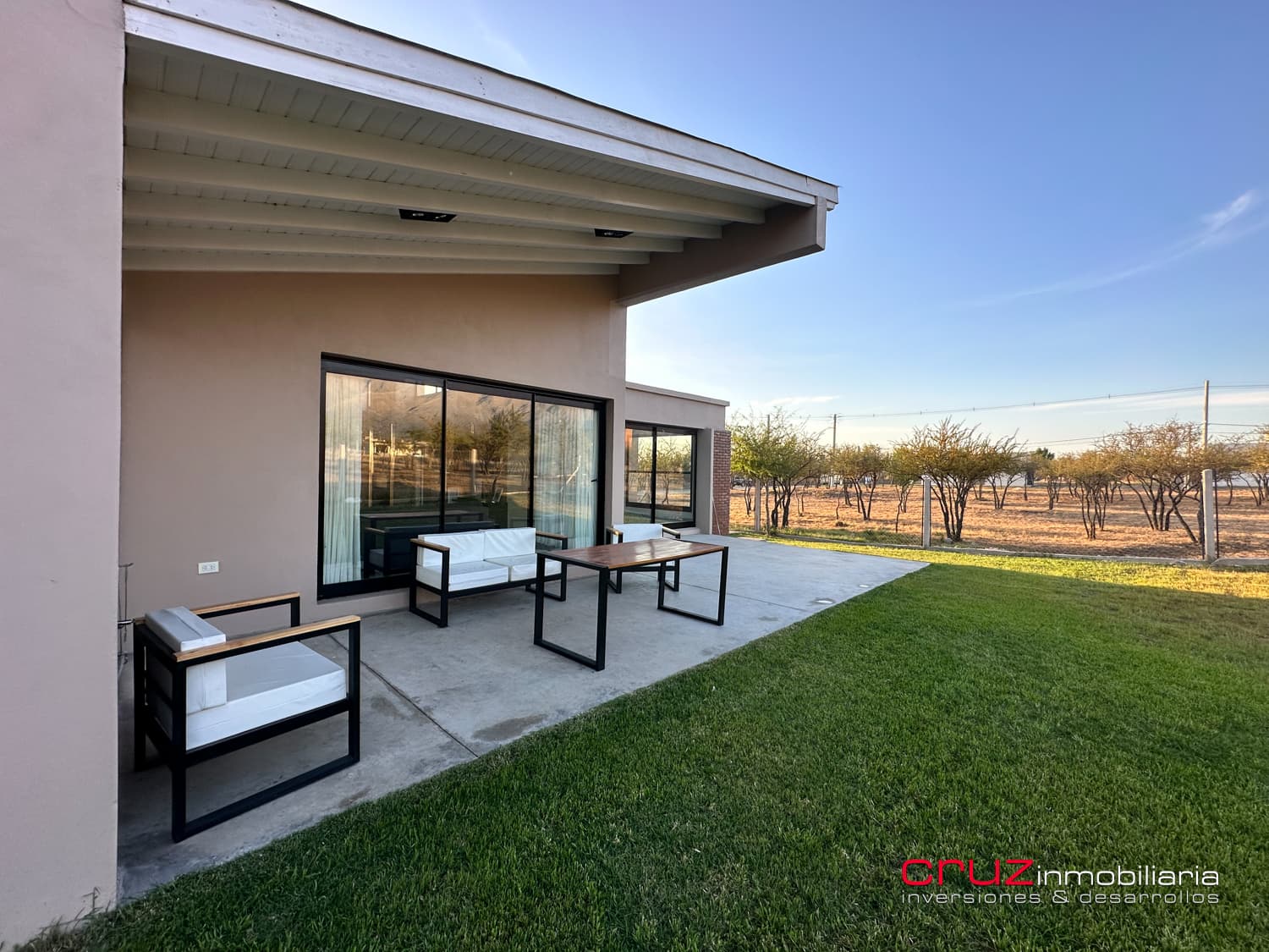 Casa de 215m2 con Piscina - Barrio La Arbolada - imagen 34