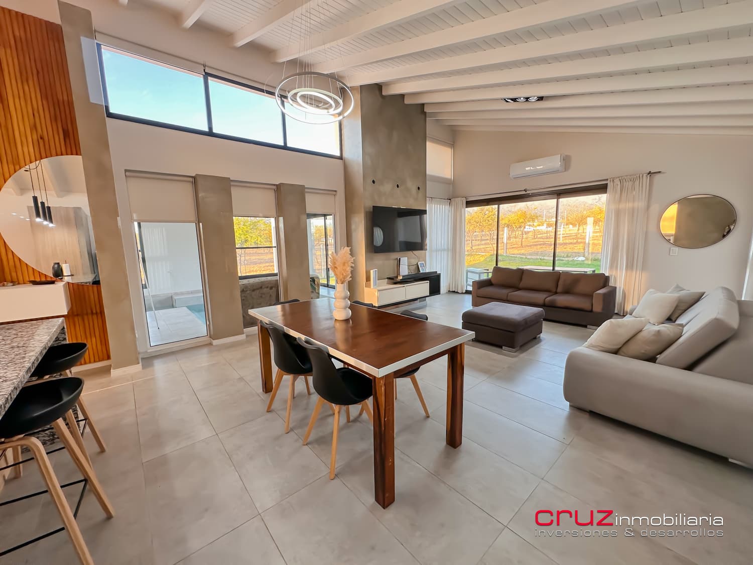 Casa de 215m2 con Piscina - Barrio La Arbolada - imagen 5