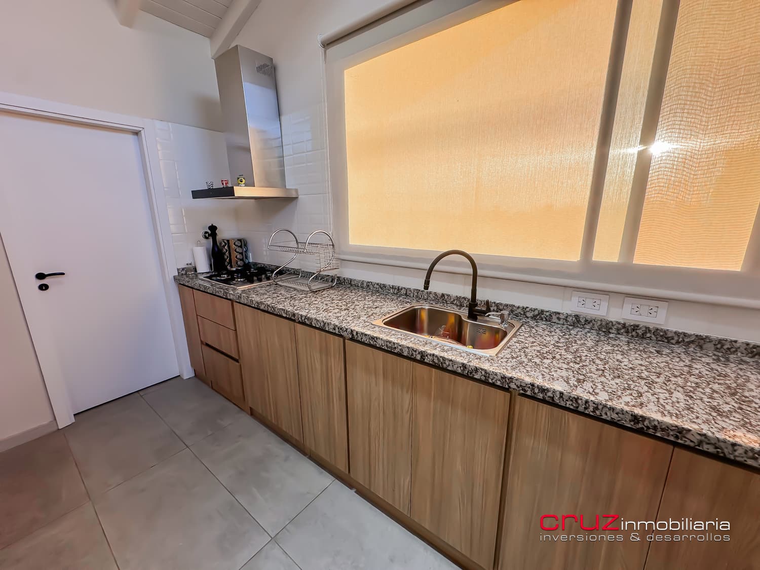 Casa de 215m2 con Piscina - Barrio La Arbolada - imagen 8