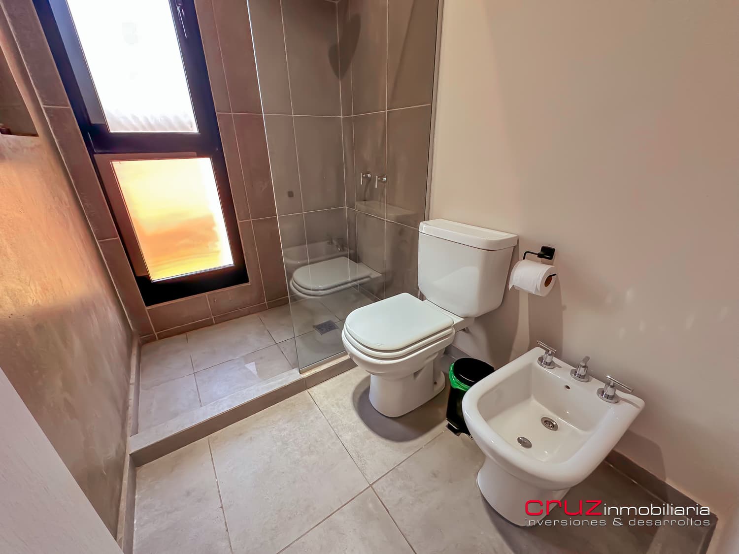 Casa de 215m2 con Piscina - Barrio La Arbolada - imagen 22