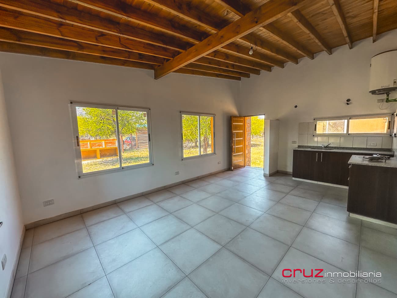 Complejo de 3 cabañas en Zona del Dique Piscu Yaco 147m2 - imagen 9