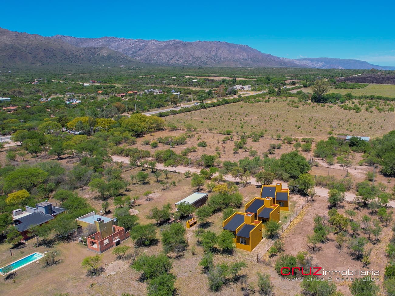 Complejo de 3 cabañas en Zona del Dique Piscu Yaco 147m2 - imagen 25