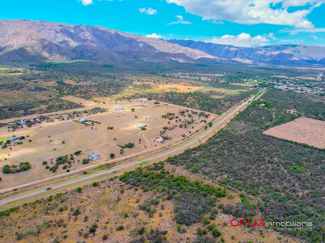 Campo de 21HA en Villa Larca sobre RUTA 1