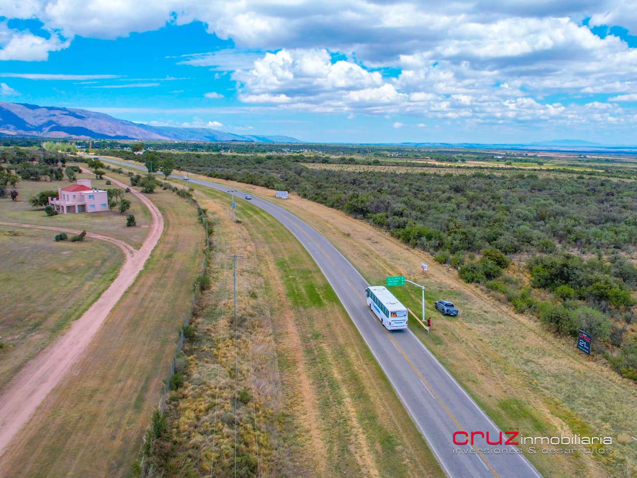 Campo de 21HA en Villa Larca sobre RUTA 1 - imagen 4