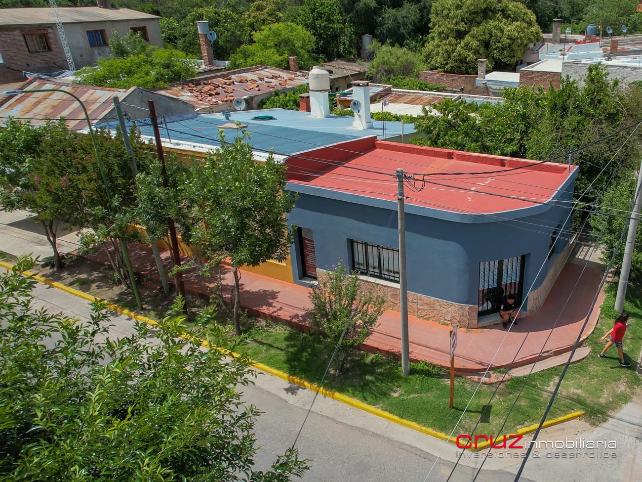 Casa + Local frente a plaza de Cortaderas - imagen 5