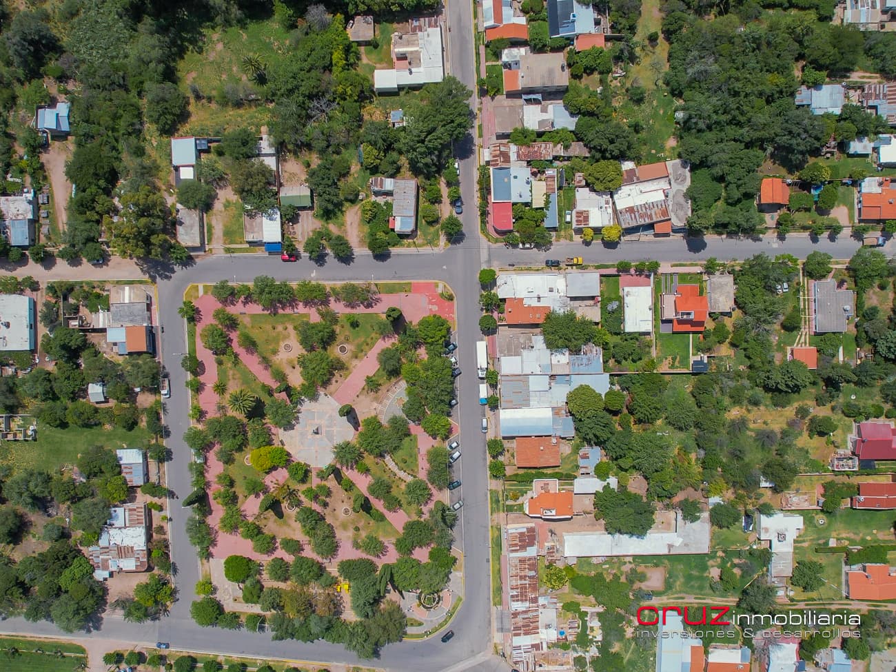 Casa + Local frente a plaza de Cortaderas - imagen 34