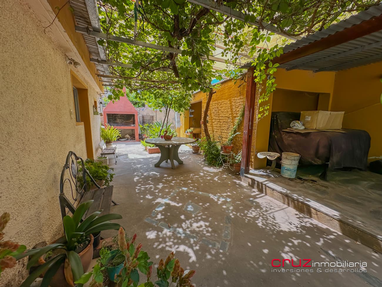 Casa + Local frente a plaza de Cortaderas - imagen 6