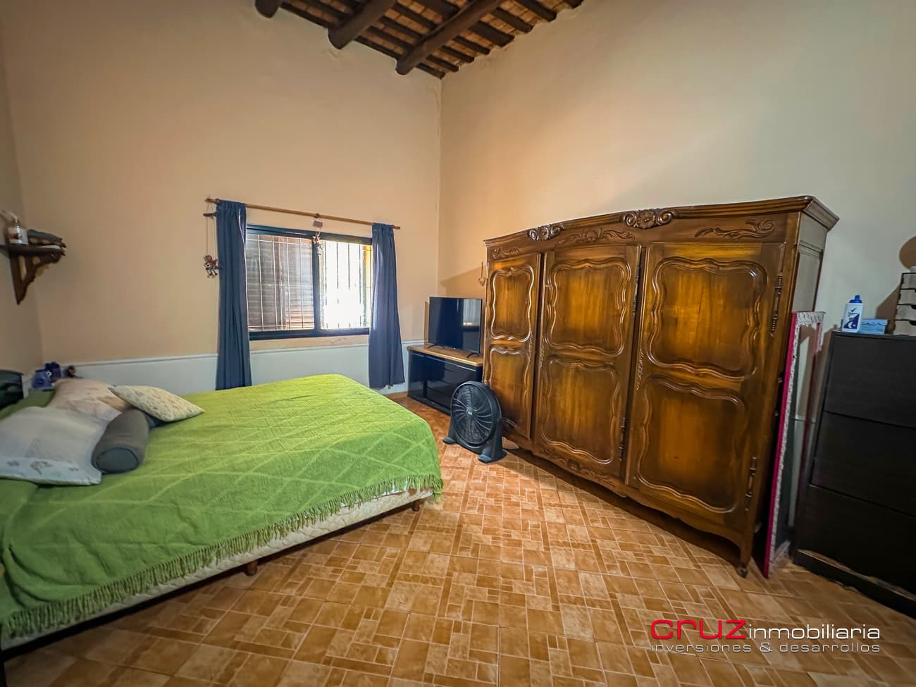 Casa + Local frente a plaza de Cortaderas - imagen 11