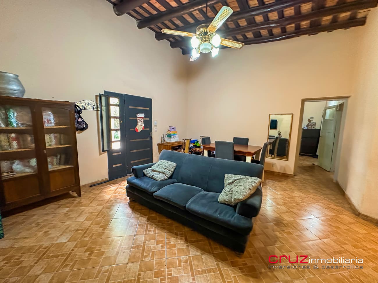 Casa + Local frente a plaza de Cortaderas - imagen 9