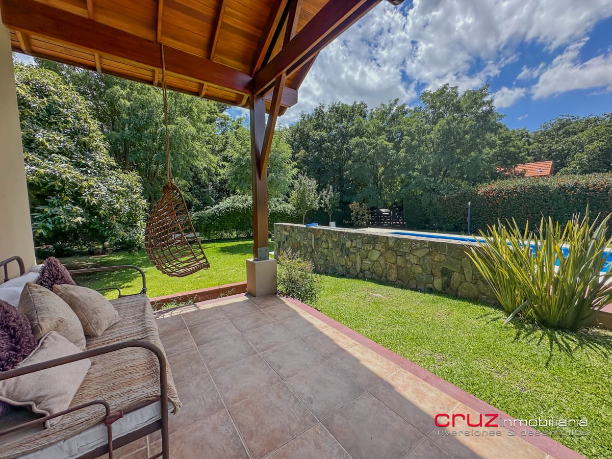 Casa Quinta de 260m2 con piscina en Villa de Merlo