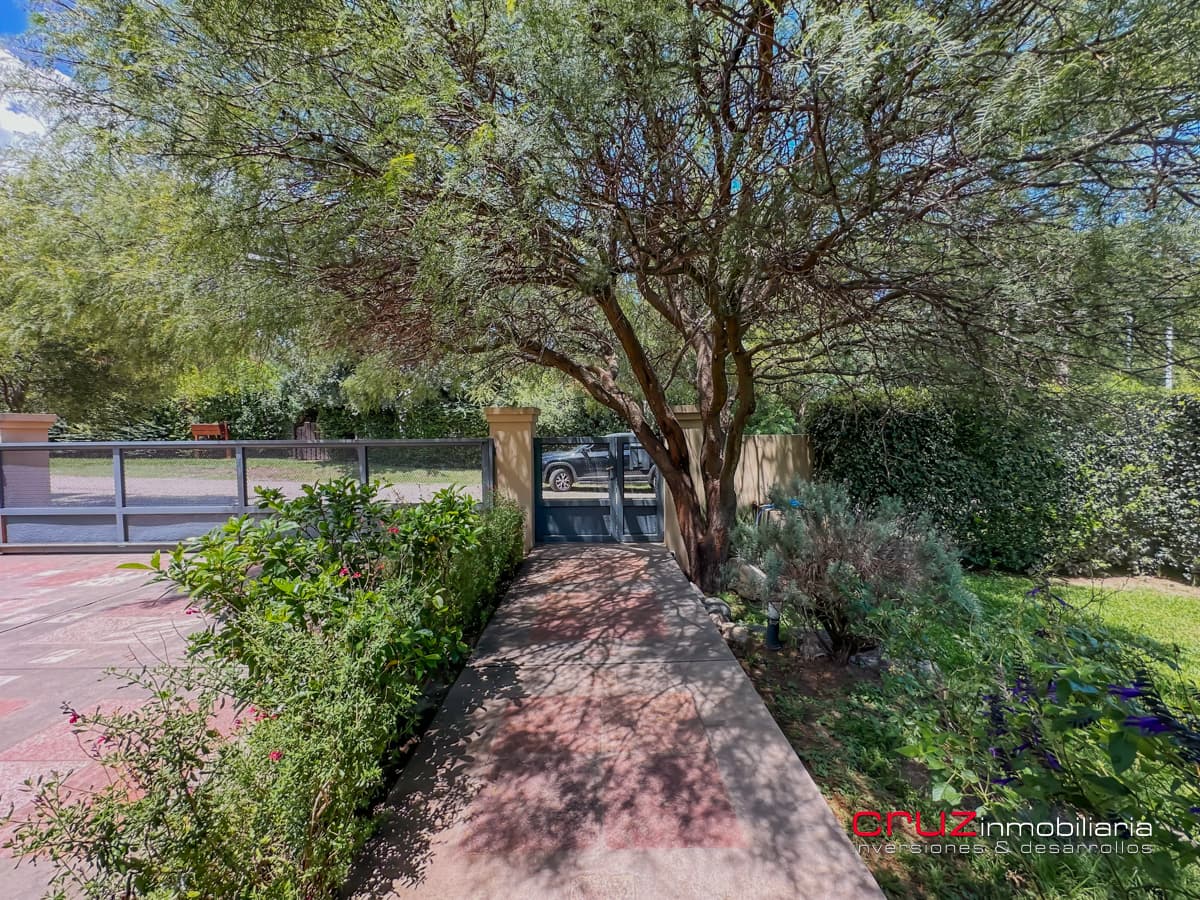 Casa Quinta de 260m2 con piscina en Villa de Merlo - imagen 46