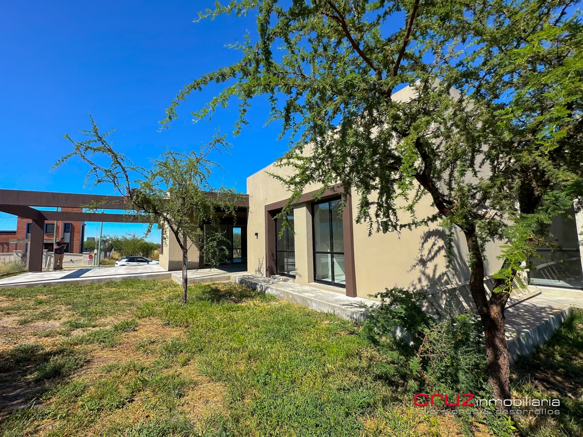 Casa de 163m2 en Barrio La Arbolada