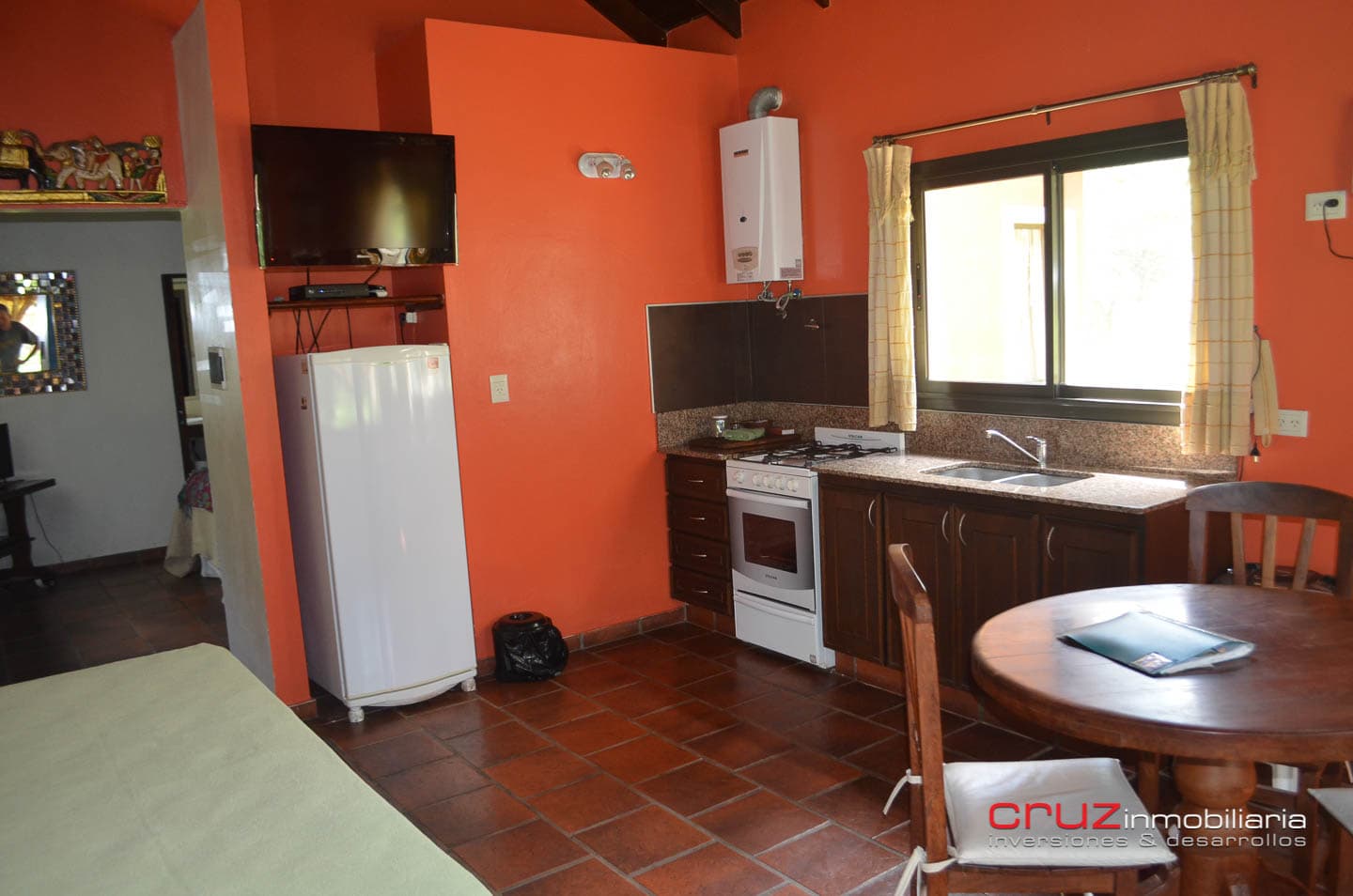 Importante Complejo de Cabañas en Cortaderas - imagen 38