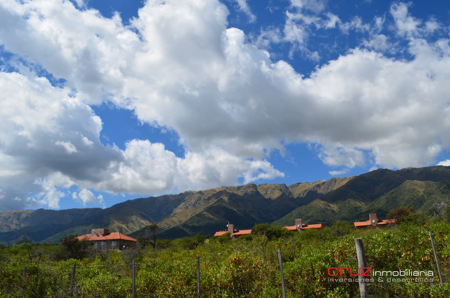 Lote de 3000m2 en Barrio Balcones de Carpinteria